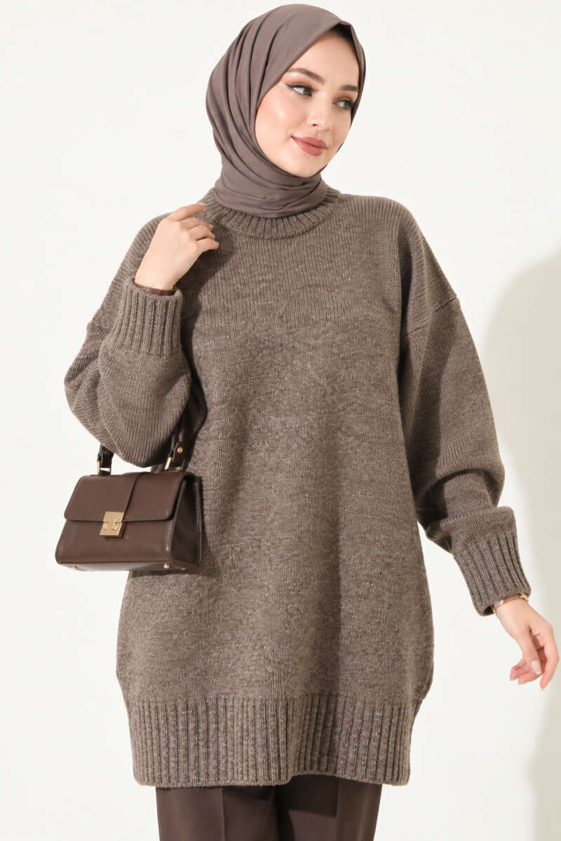 https://cdn.pazarium.com.tr/oversize-ribanali-triko-tunik-kahve-822591-20-B.jpg