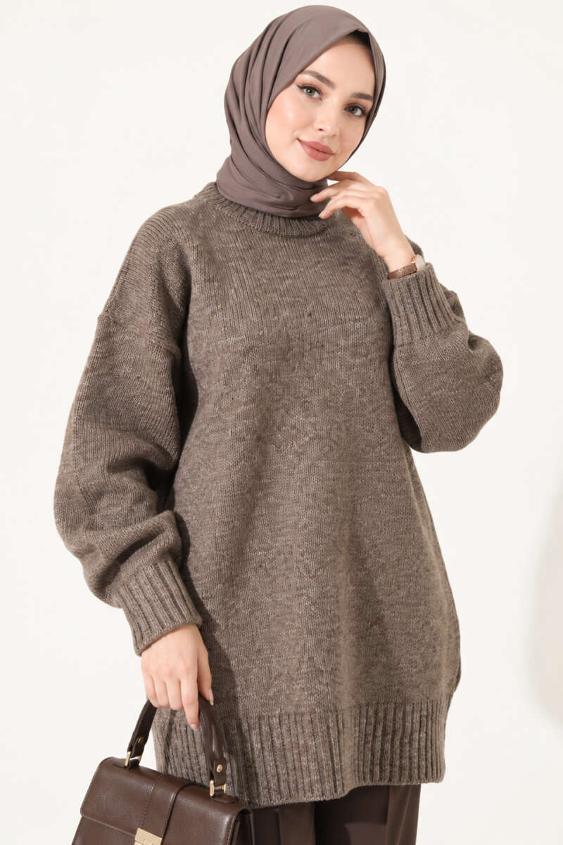 https://cdn.pazarium.com.tr/oversize-ribanali-triko-tunik-kahve-822592-20-B.jpg