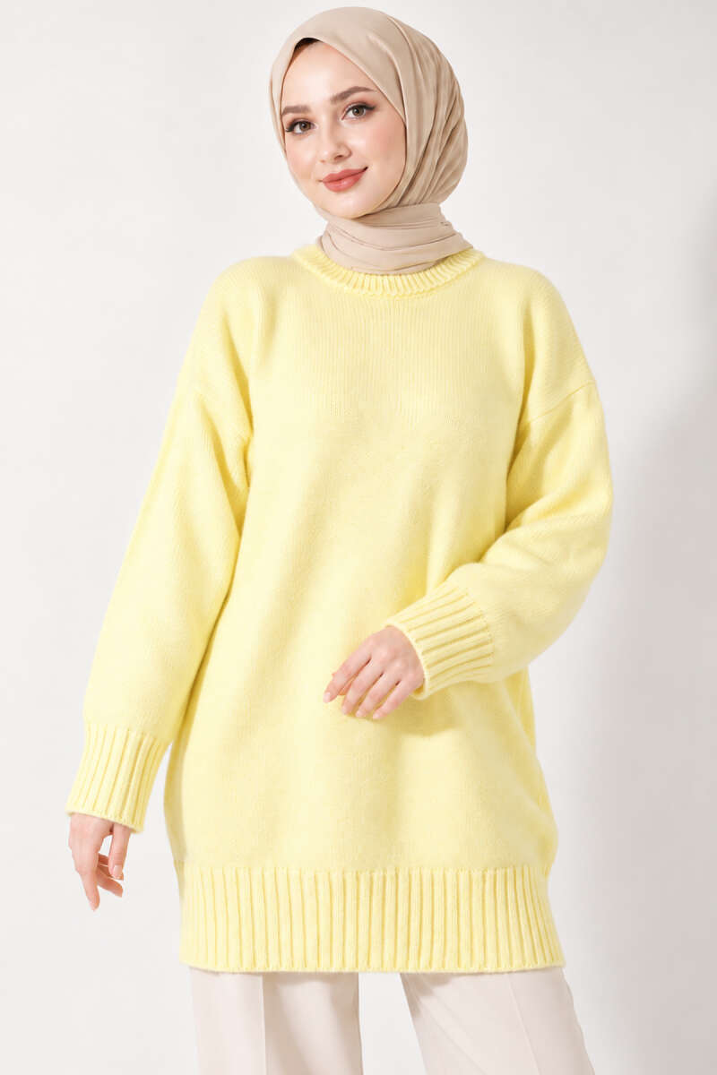 https://cdn.pazarium.com.tr/oversize-ribanali-triko-tunik-sari-822599-20-B.jpg