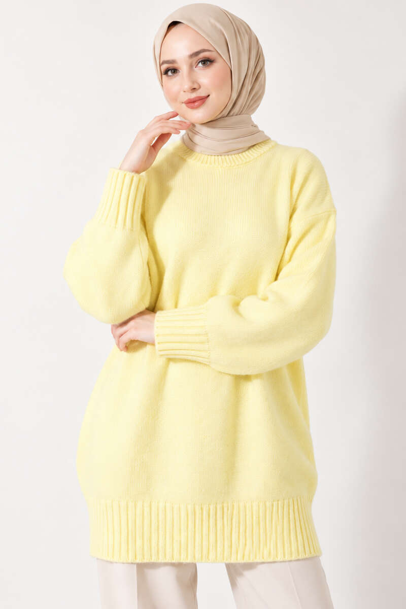 https://cdn.pazarium.com.tr/oversize-ribanali-triko-tunik-sari-822600-20-B.jpg
