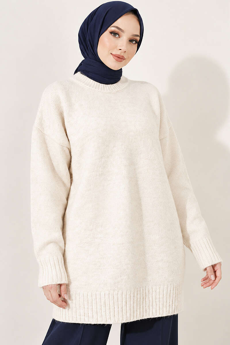https://cdn.pazarium.com.tr/oversize-ribanali-triko-tunik-tas-823095-20-B.jpg