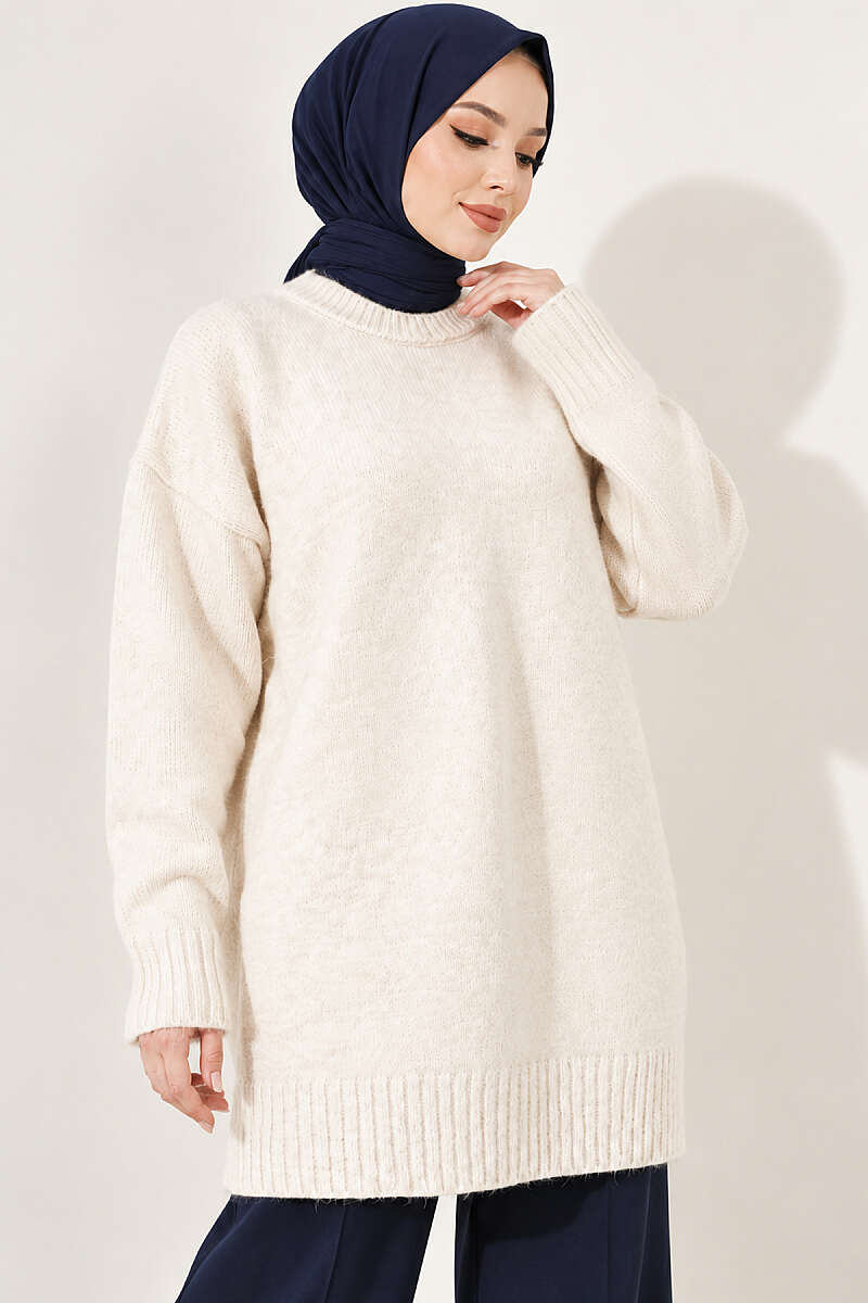 https://cdn.pazarium.com.tr/oversize-ribanali-triko-tunik-tas-823096-20-B.jpg