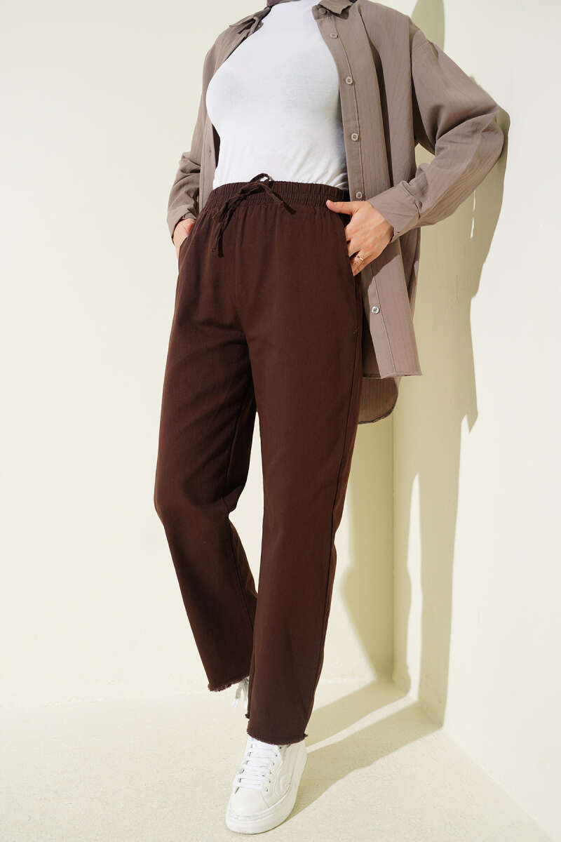 Paça Püsküllü Lastikli Gabardin Pantolon