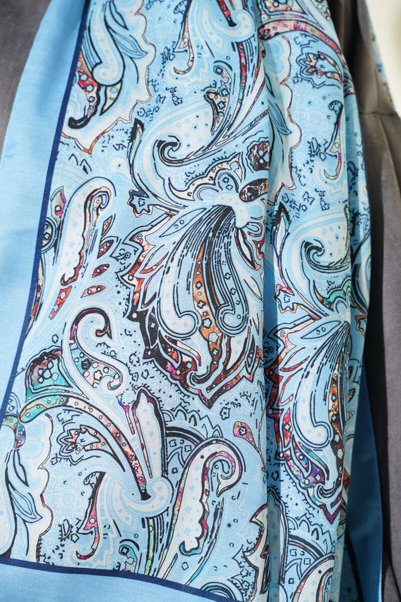 Paisley İşlemeli Soft Şal