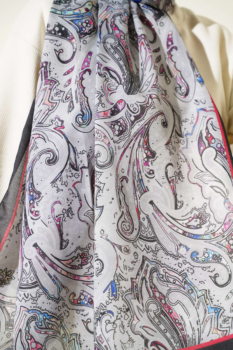 Paisley İşlemeli Soft Şal