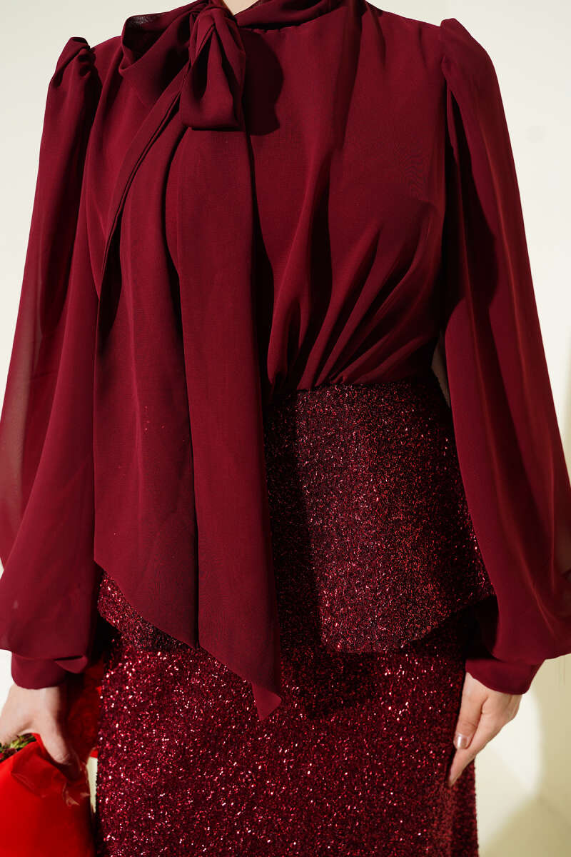 https://cdn.pazarium.com.tr/parlak-pul-detayli-abiye-ikili-takim-bordo-740913-18-B.jpg