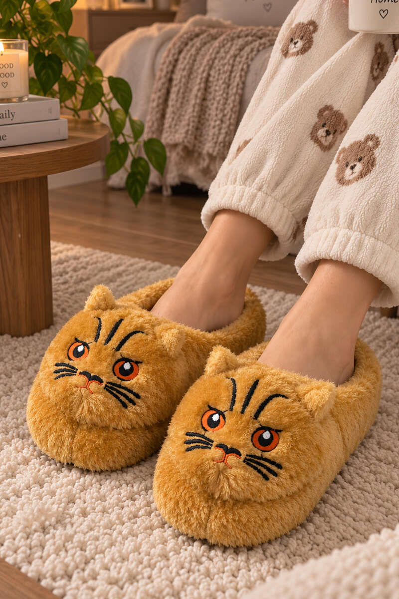 https://cdn.pazarium.com.tr/pelus-kedi-figurlu-panduf-latte-828411-20-B.jpg