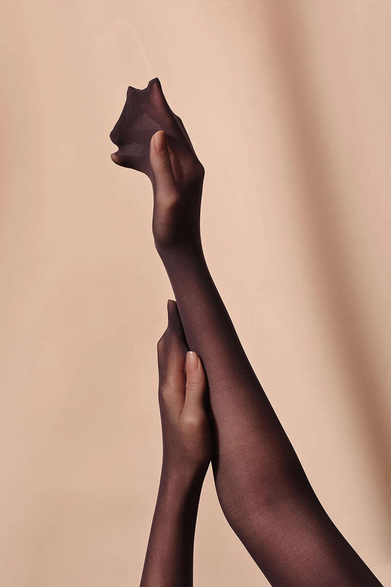https://cdn.pazarium.com.tr/penti-20-den-cream-kulotlu-corap-500-siyah-615530-14-B.jpg