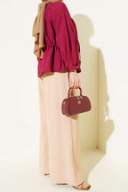 https://cdn.pazarium.com.tr/pileli-kemerli-oversize-pantolon-latte-759573-18-B.jpg