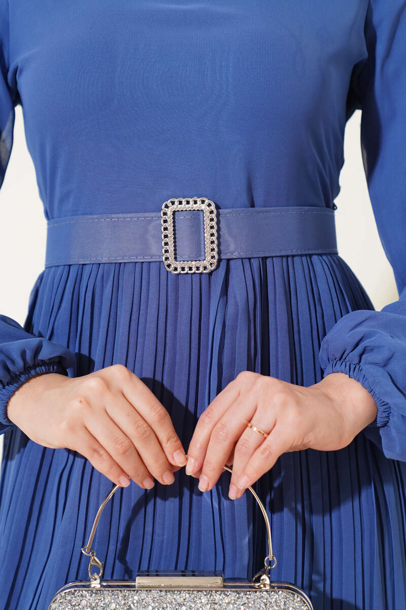 https://cdn.pazarium.com.tr/piliseli-firfirli-kusakli-sifon-elbise-indigo-583869-13-B.jpg