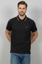 Polo Yaka Düğmeli Arma Detaylı Erkek T-shirt Siyah