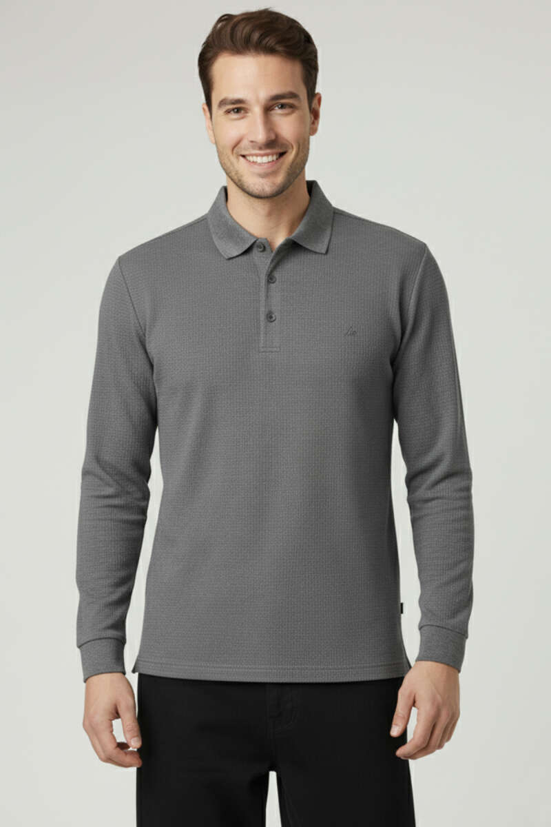 https://cdn.pazarium.com.tr/polo-yaka-dugmeli-waffle-sweatshirt-fume-701754-16-B.jpg