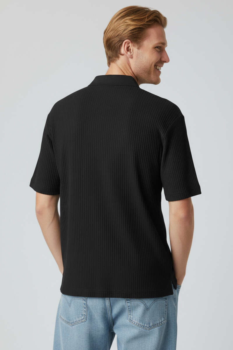 https://cdn.pazarium.com.tr/polo-yaka-fitilli-oversize-erkek-t-shirt-siyah-750362-18-B.jpg