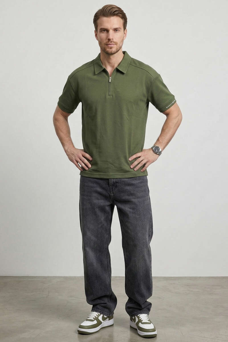 https://cdn.pazarium.com.tr/polo-yaka-kol-yazili-oversize-erkek-t-shirt-haki-750008-18-B.jpg