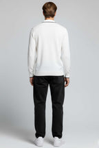 https://cdn.pazarium.com.tr/polo-yaka-uzun-kollu-erkek-triko-sweatshirt-beyaz-694229-16-B.jpg