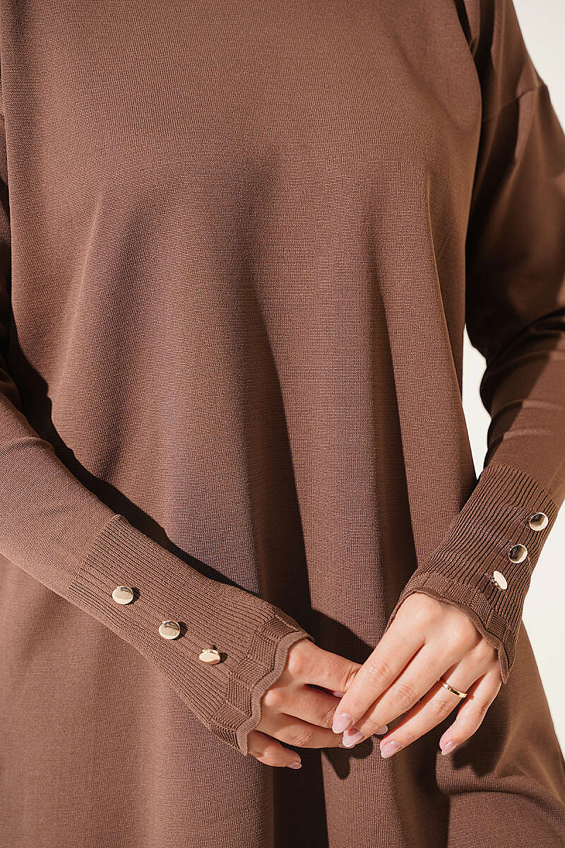 https://www.pazarium.com.tr/polyelit-yaka-detayli-triko-tunik-kahve-831835-20-B.jpg