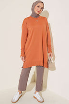 https://www.pazarium.com.tr/polyelit-yaka-detayli-triko-tunik-oranj-831809-20-B.jpg