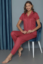https://cdn.pazarium.com.tr/puantiye-desenli-kisa-kol-kadin-pijama-takimi-gul-kurusu-468624-11-B.jpg