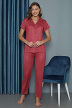 https://cdn.pazarium.com.tr/puantiye-desenli-kisa-kol-kadin-pijama-takimi-gul-kurusu-468625-11-B.jpg