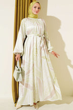 https://cdn.pazarium.com.tr/puantiyeli-jakar-saten-elbise-su-yesili-815964-20-B.jpg