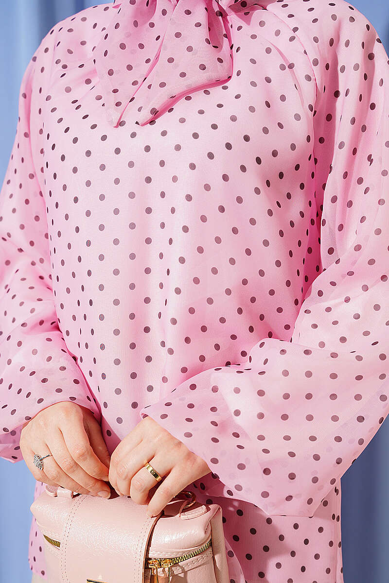 Puantiyeli Yaka Bağlamalı Şifon Tunik