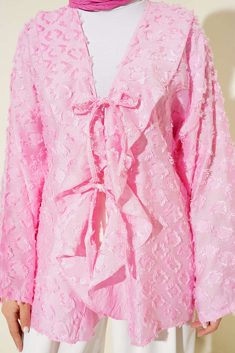 https://cdn.pazarium.com.tr/puskullu-firfirli-ip-baglamali-kimono-pembe-789019-19-B.jpg