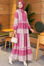 https://cdn.pazarium.com.tr/retro-cicek-desenli-sifon-elbise-fusya-835320-20-B.jpg