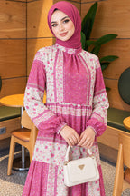 https://cdn.pazarium.com.tr/retro-cicek-desenli-sifon-elbise-fusya-835321-20-B.jpg