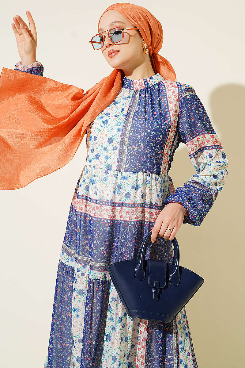 https://cdn.pazarium.com.tr/retro-cicek-desenli-sifon-elbise-mavi-815144-20-B.jpg