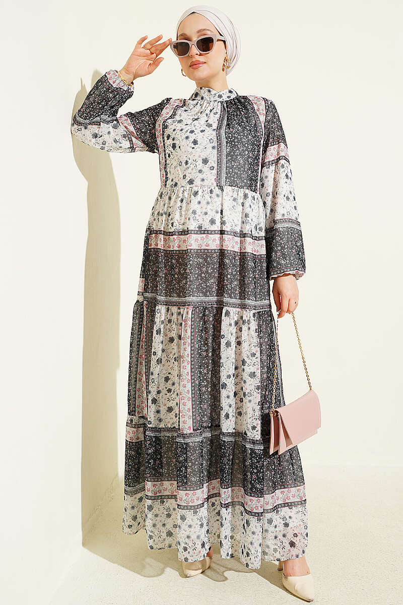 https://cdn.pazarium.com.tr/retro-cicek-desenli-sifon-elbise-siyah-815146-20-B.jpg