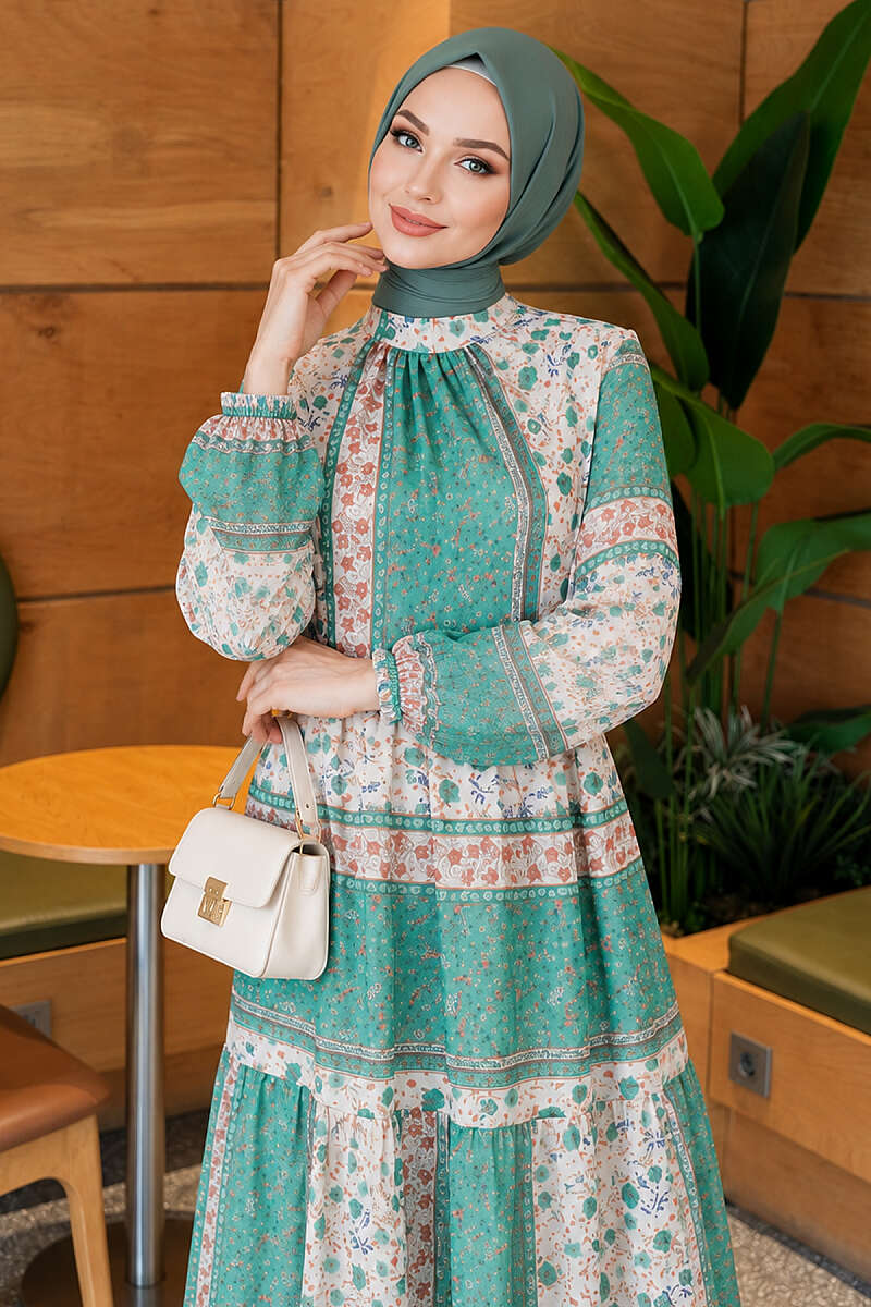 https://cdn.pazarium.com.tr/retro-cicek-desenli-sifon-elbise-yesil-835502-20-B.jpg