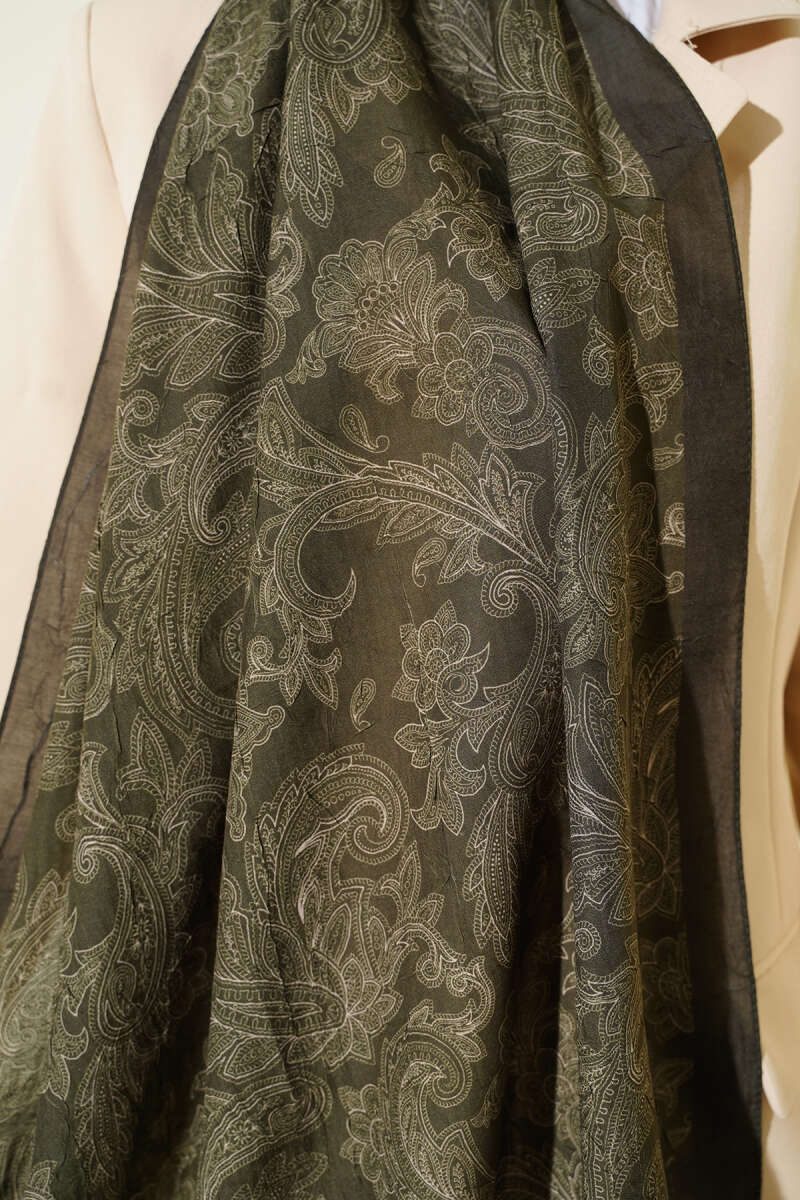 https://cdn.pazarium.com.tr/retro-desenli-bambu-kras-sal-zumrut-718360-17-B.jpg