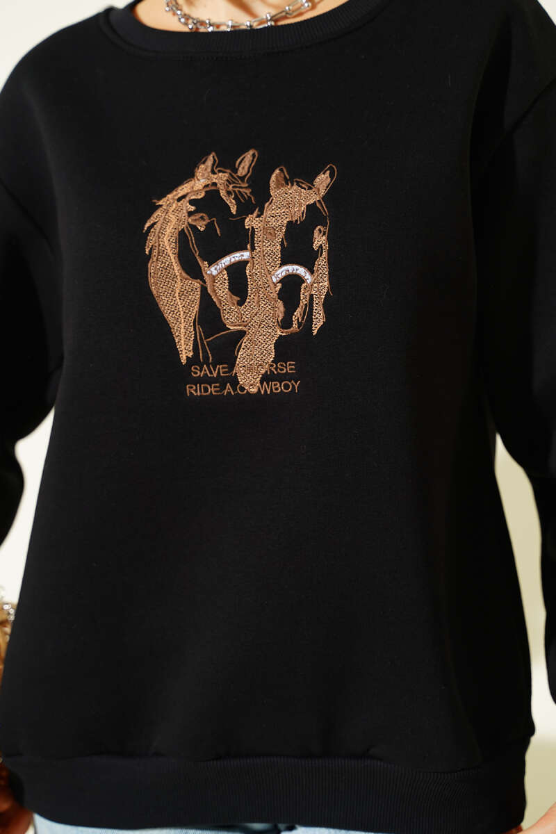 https://cdn.pazarium.com.tr/ride-a-cowboy-baskili-sweatshirt-siyah-691932-16-B.jpg