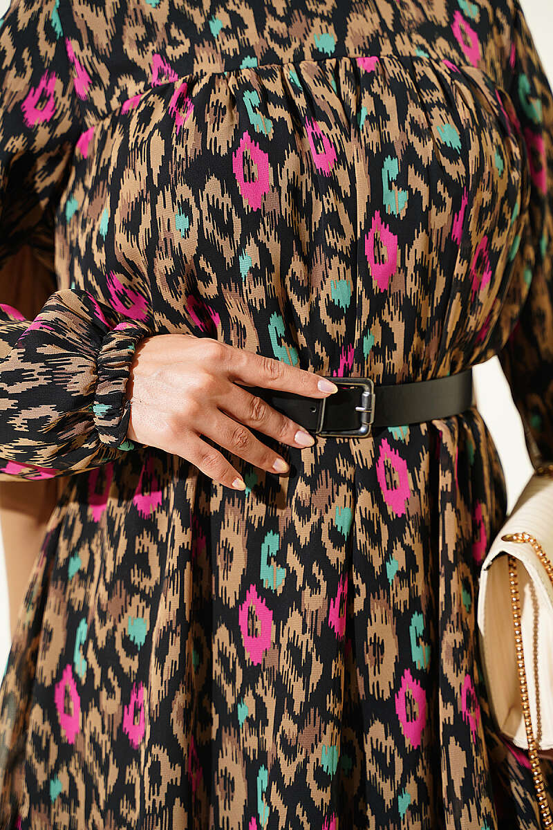 https://cdn.pazarium.com.tr/robali-desenli-sifon-tunik-latte-818842-20-B.jpg