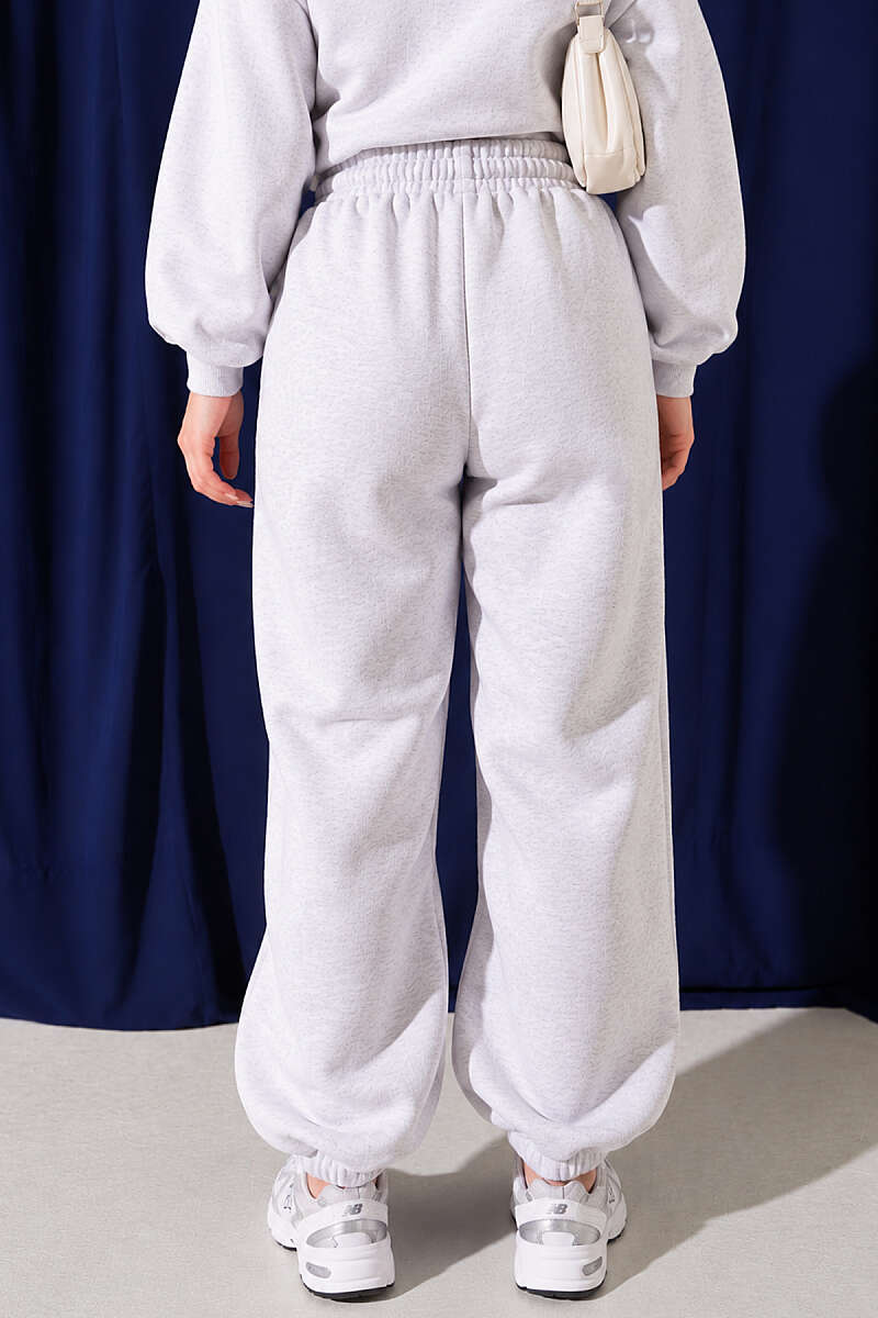 https://cdn.pazarium.com.tr/s-armali-sardonlu-jogger-pantolon-melanj-gri-839539-20-B.jpg