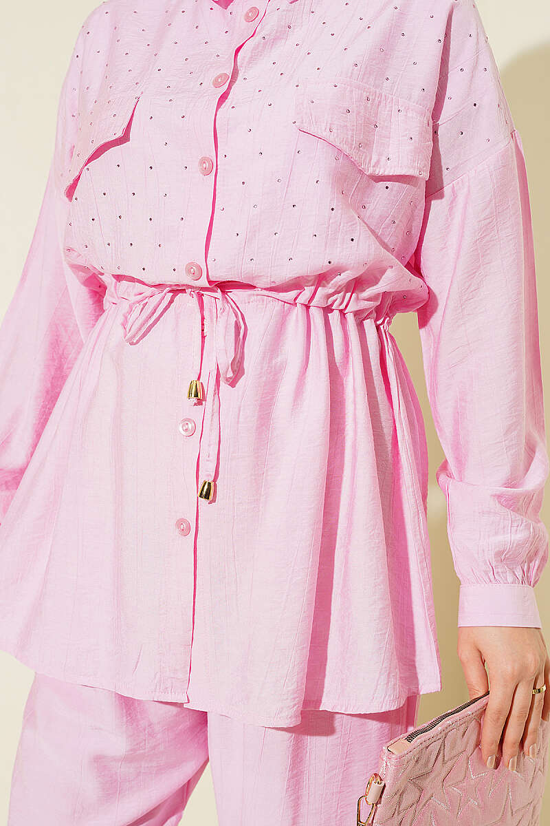 https://cdn.pazarium.com.tr/sahte-cep-kapakli-mini-tas-detayli-ikili-takim-pembe-799283-19-B.jpg