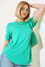 https://cdn.pazarium.com.tr/salas-basic-t-shirt-yesil-507845-12-B.jpg