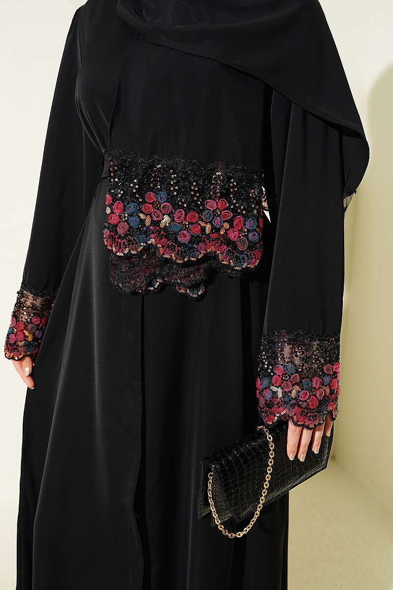 https://cdn.pazarium.com.tr/salli-cicek-suslemeli-abaya-elbise-siyah-799152-19-B.jpg
