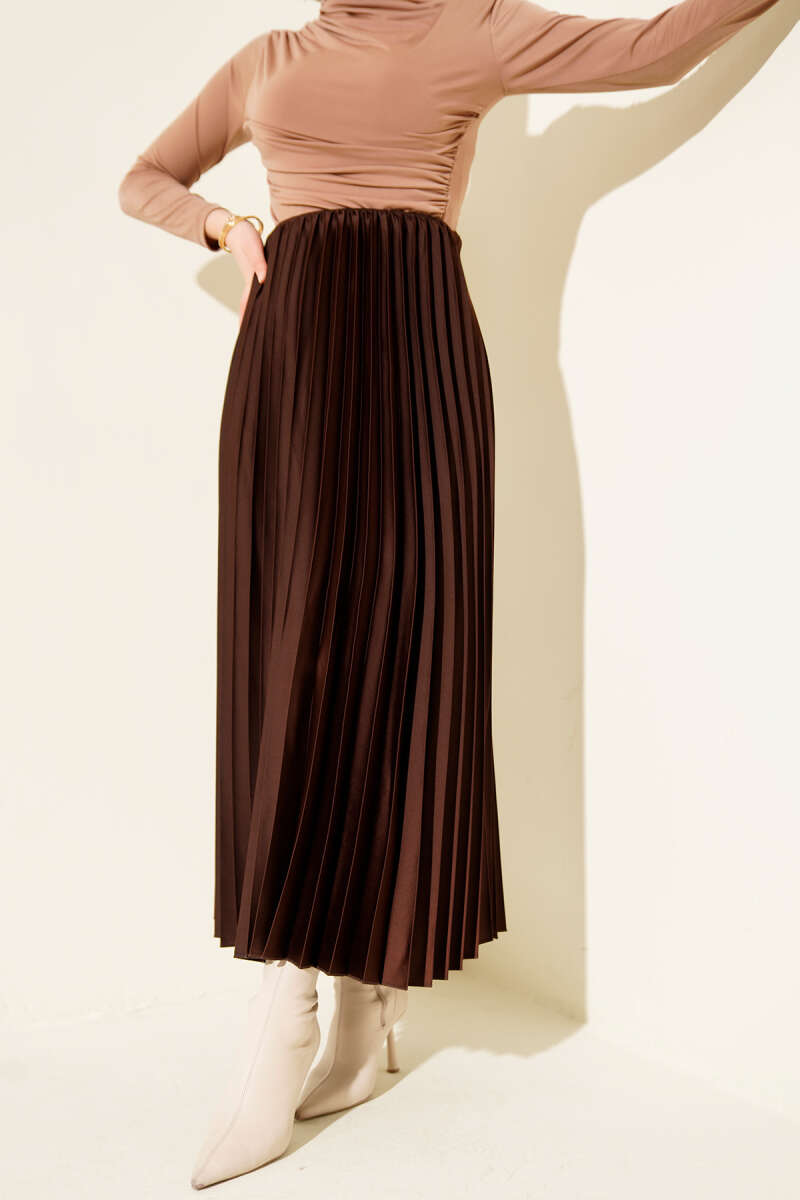 Saten Görünümlü Pileli Etek