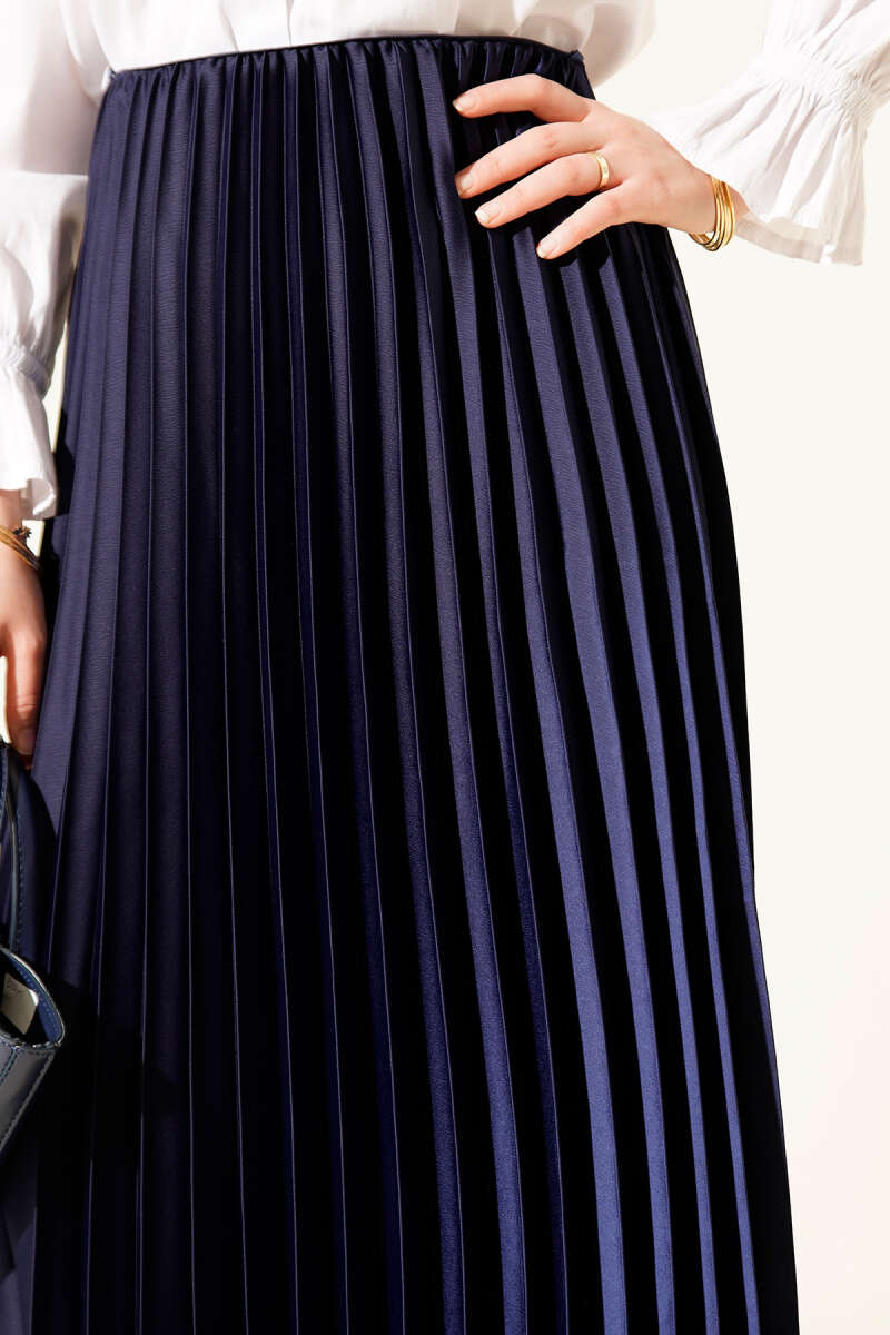 Saten Görünümlü Pileli Etek Lacivert