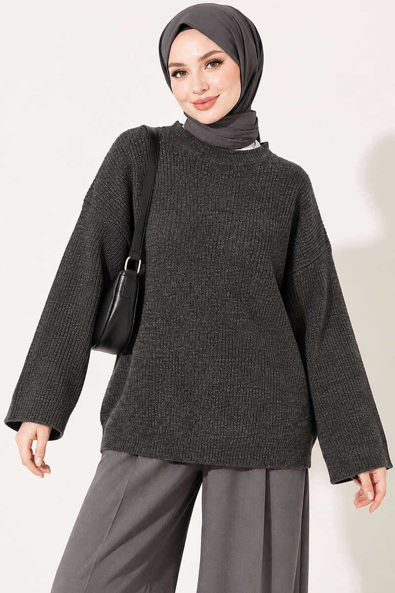 https://cdn.pazarium.com.tr/selanik-orgu-oversize-triko-tunik-fume-823871-20-B.jpg