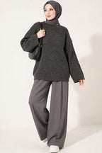 https://cdn.pazarium.com.tr/selanik-orgu-oversize-triko-tunik-fume-823872-20-B.jpg