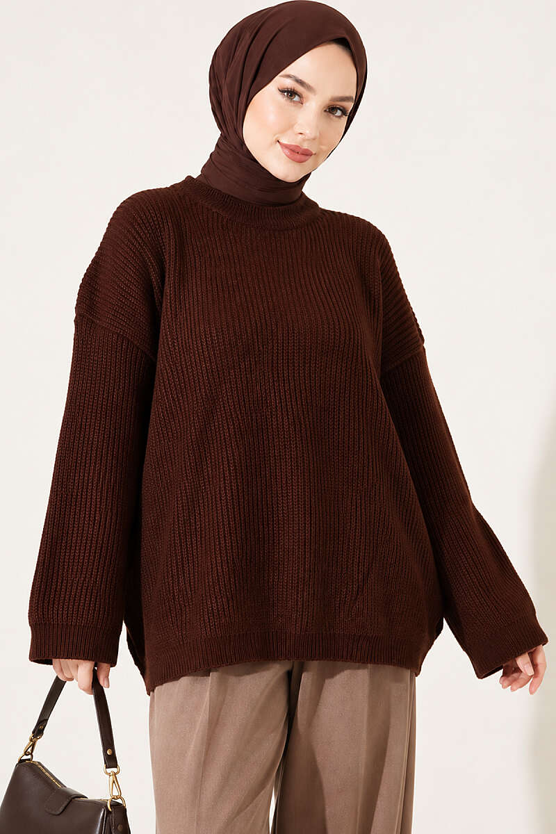 https://cdn.pazarium.com.tr/selanik-orgu-oversize-triko-tunik-kahve-823875-20-B.jpg