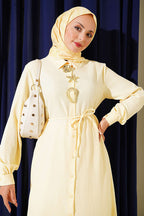 https://cdn.pazarium.com.tr/sembollu-gold-aksesuarli-ikili-takim-sari-806741-19-B.jpg