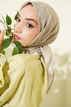 https://cdn.pazarium.com.tr/serit-cizgili-desenli-esarp-nefti-801533-19-B.jpg