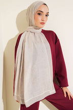 https://cdn.pazarium.com.tr/serit-detayli-etnik-desenli-sal-lacivert-tas-204866-826453-20-B.jpg