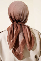 https://cdn.pazarium.com.tr/seritli-bambu-kras-esarp-camel-676575-16-B.jpg