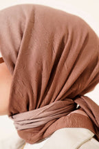 https://cdn.pazarium.com.tr/seritli-bambu-kras-esarp-camel-676576-16-B.jpg