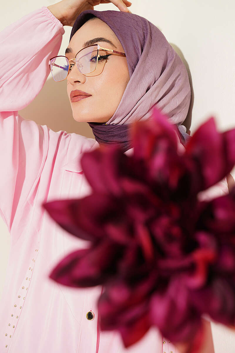 https://cdn.pazarium.com.tr/seritli-bambu-kras-esarp-magenta-799738-19-B.jpg