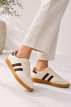 https://cdn.pazarium.com.tr/seritli-suet-detayli-kadin-spor-ayakkabi-krem-bordo-801431-19-B.jpg